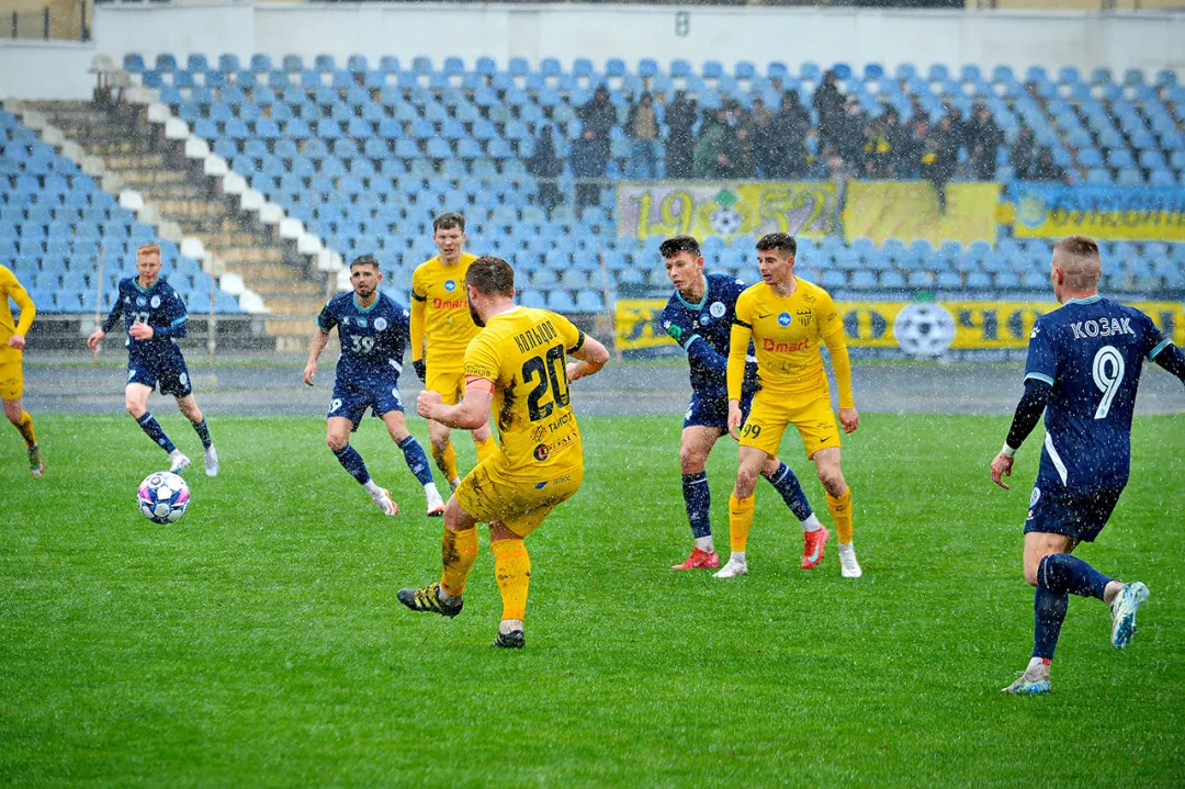 Віталій Кольцов – у символічній збірній 1-го туру другого етапу Першої ліги!