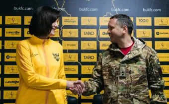 ФК «Буковина» та 82 ОДШБр уклали меморандум про співпрацю