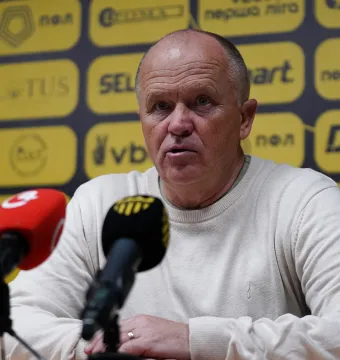 Олег Дулуб: «Я здивований якістю газону в Чернівцях - це поле набагато краще, ніж у Тернополі»