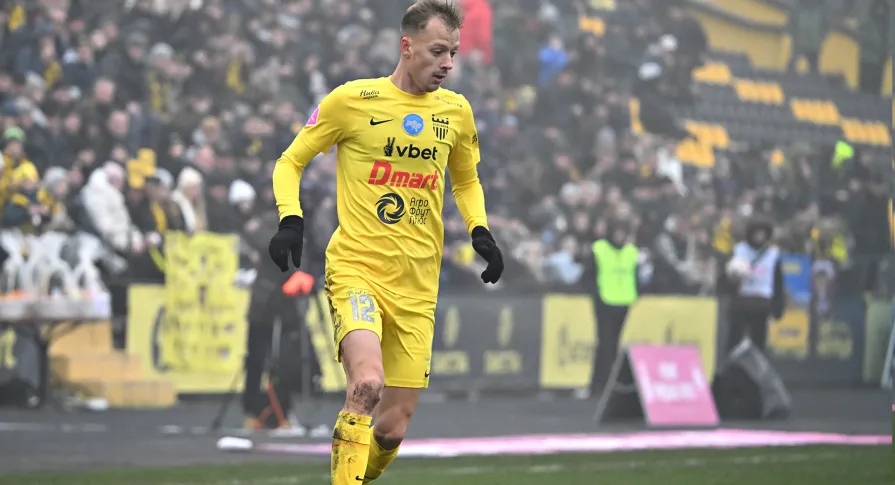 Євген Підлепенець – у символічній збірній та герой 18-го туру у VBET Першій лізі! 