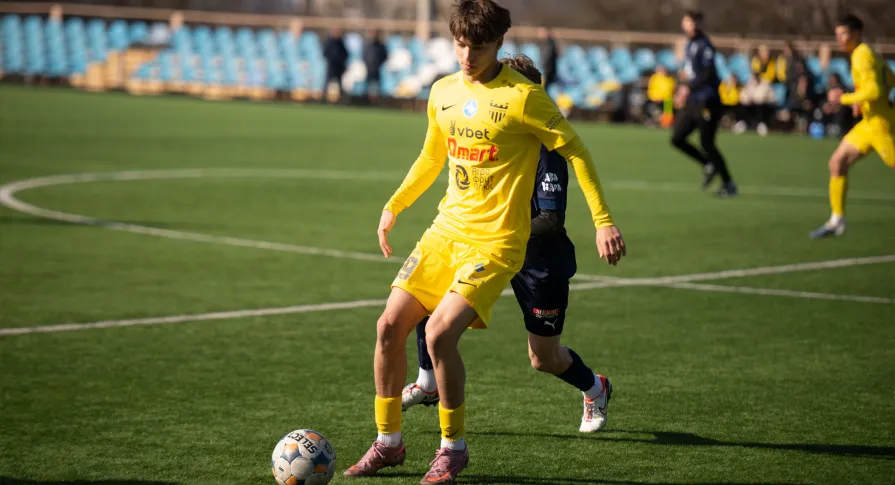 «Буковина-2» впевнено перемогла УСК «Довбуш» у контрольному матчі